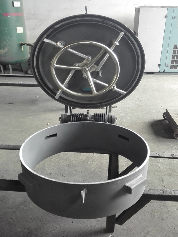 watertight hatch cover222167.jpg watertight hatch cover.jpg